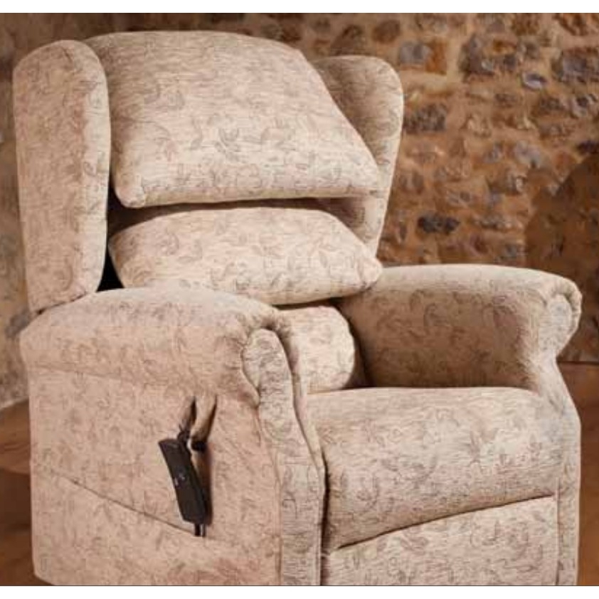 Poltrona Relax Ellen Euro 750,00 Poltrona Relax Ellen Euro 750,00